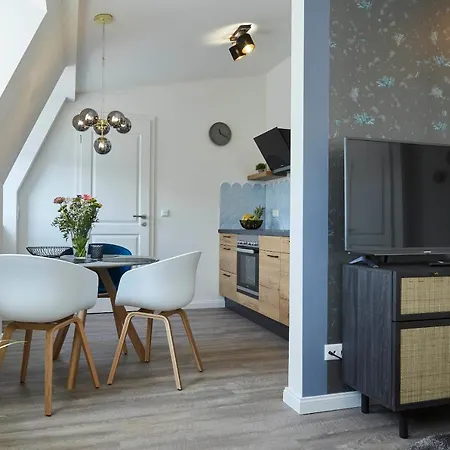 Bernstein Kattegat 31 * Büsum